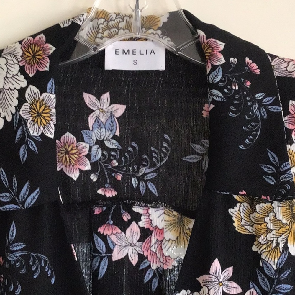 Dark Floral Blouse Kimono Jacket